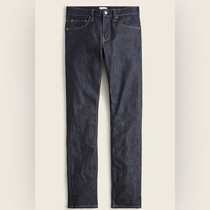 J.Crew's Men 250 Skinny-Fit Stretch on Demand Jean in Resin Rinse Wash | 30 x 32